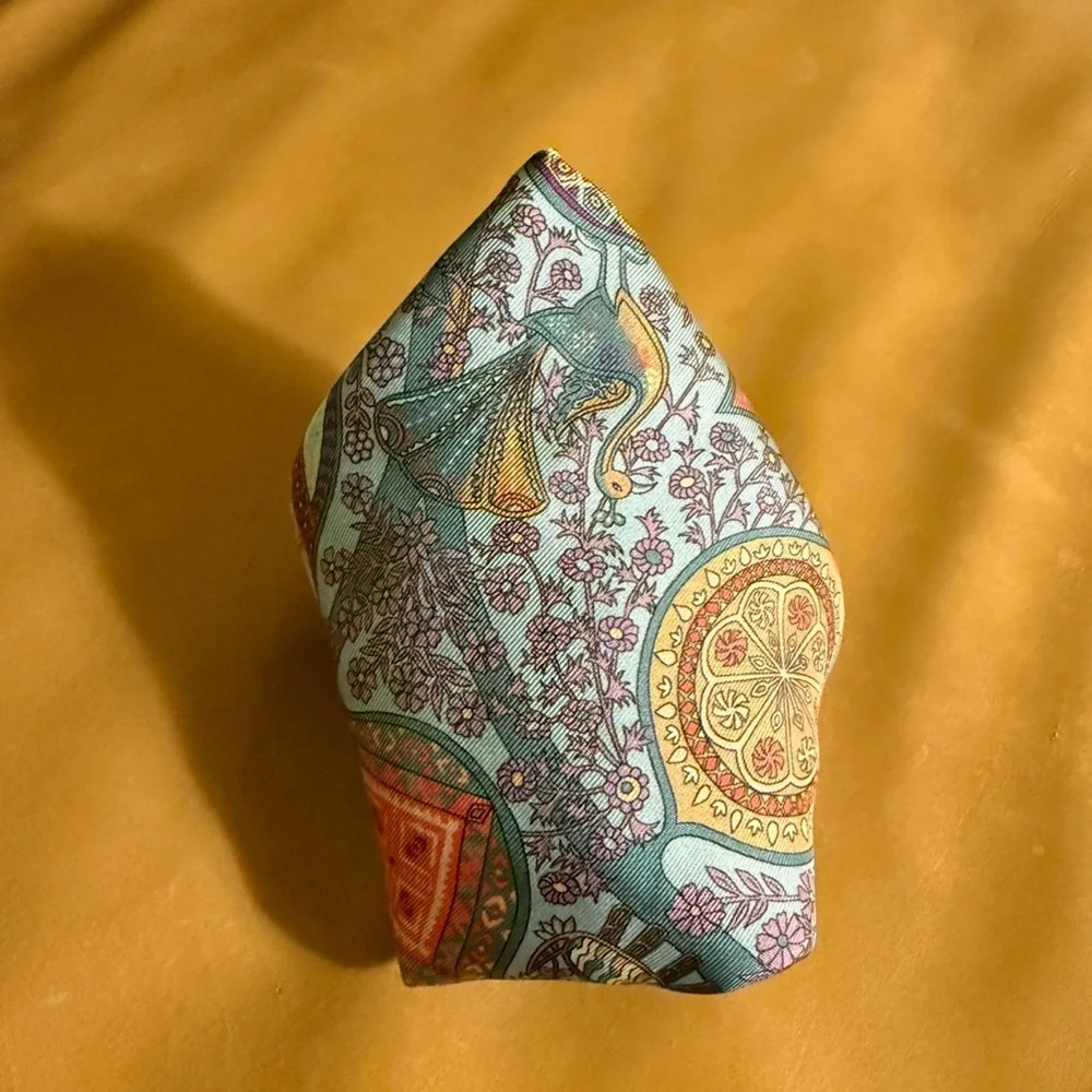 Hermes Handkerchief / pocket scarf / pocket square - Picture 3 of 5